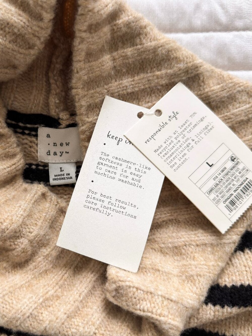Boho Minimalist Stripped Cream Sweater Size Women's Large NWT - Picture 6 of 7